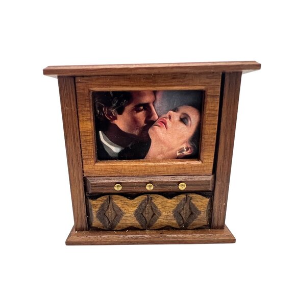 J.B. Miniatures 1:12 Wood TV, Fireplace & DemiLune Table Set Dollhouse Furniture - Picture 7 of 7